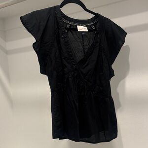 Universal Thread Black Blouse
